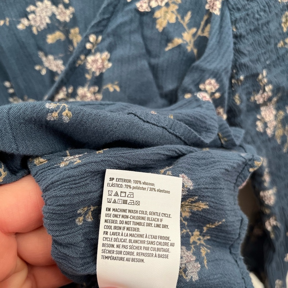 American Eagle XS Blue Floral Top - Picture 5 of 5